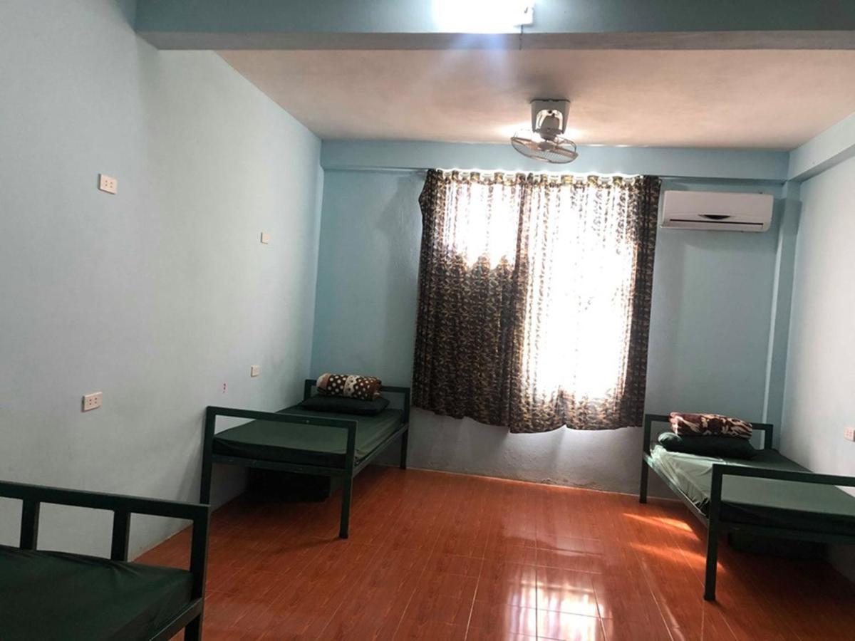 Army Barracks Guesthouse Vang Vieng Exterior foto